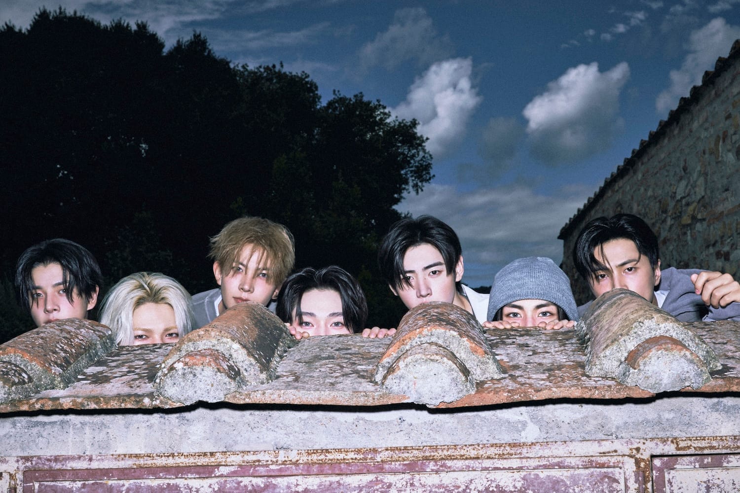 Run or Bite: ENHYPEN’s ‘Knife’ Opens Vampire Saga – Jan 2026